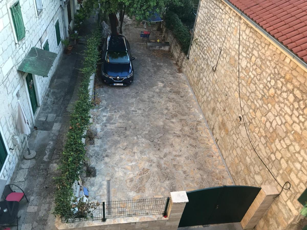 Studio In The Top Center Διαμέρισμα Σπλιτ Εξωτερικό φωτογραφία